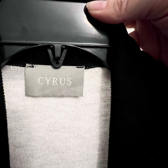 Stylish Black and Gray Women's Cardigan - Picture 7 of 8